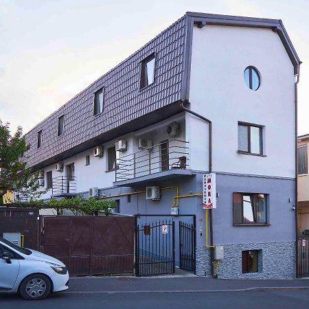 Pension Mora Cluj-Napoca Exteriör bild