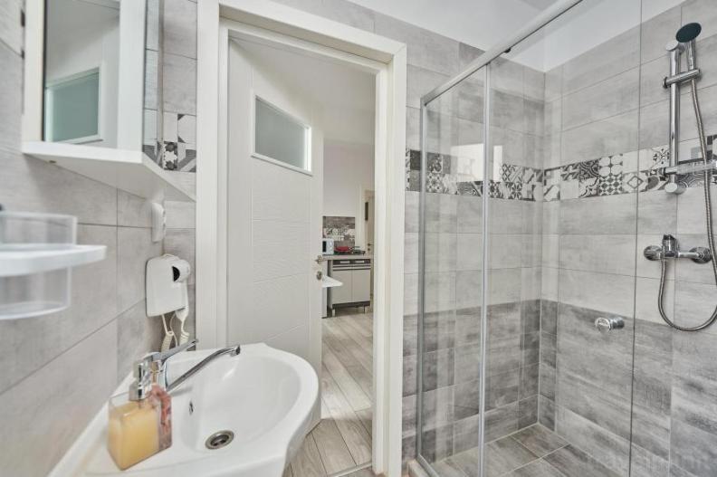 Pension Mora Cluj-Napoca Exteriör bild