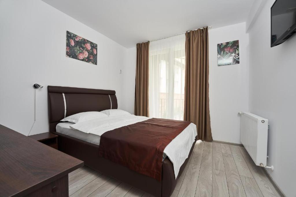 Pension Mora Cluj-Napoca Exteriör bild