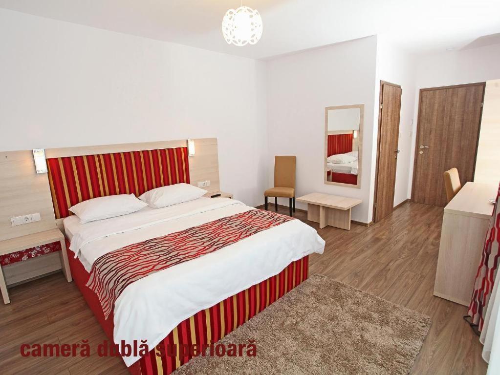 Pension Mora Cluj-Napoca Exteriör bild