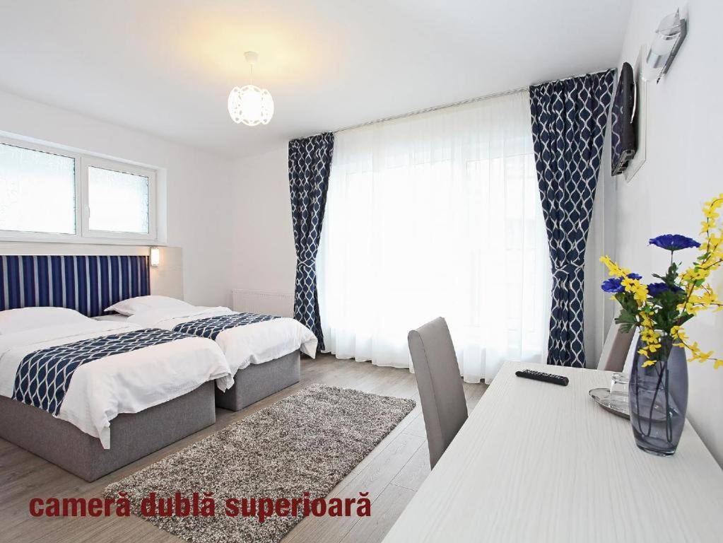 Pension Mora Cluj-Napoca Exteriör bild