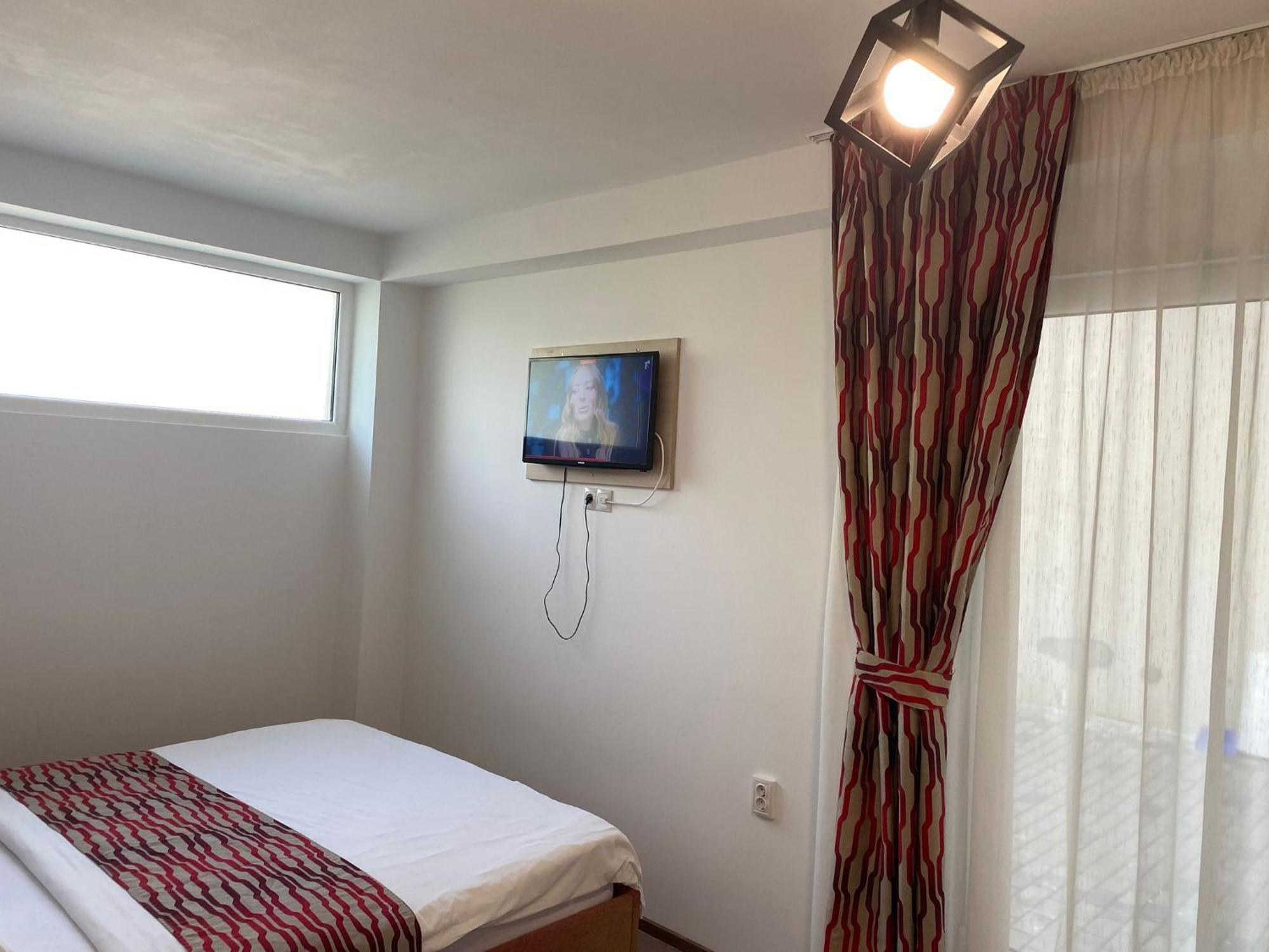 Pension Mora Cluj-Napoca Exteriör bild