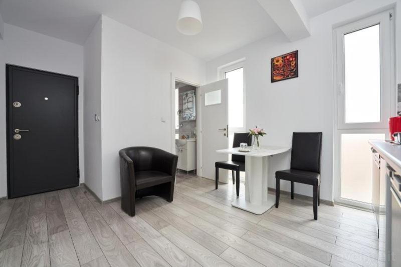 Pension Mora Cluj-Napoca Exteriör bild
