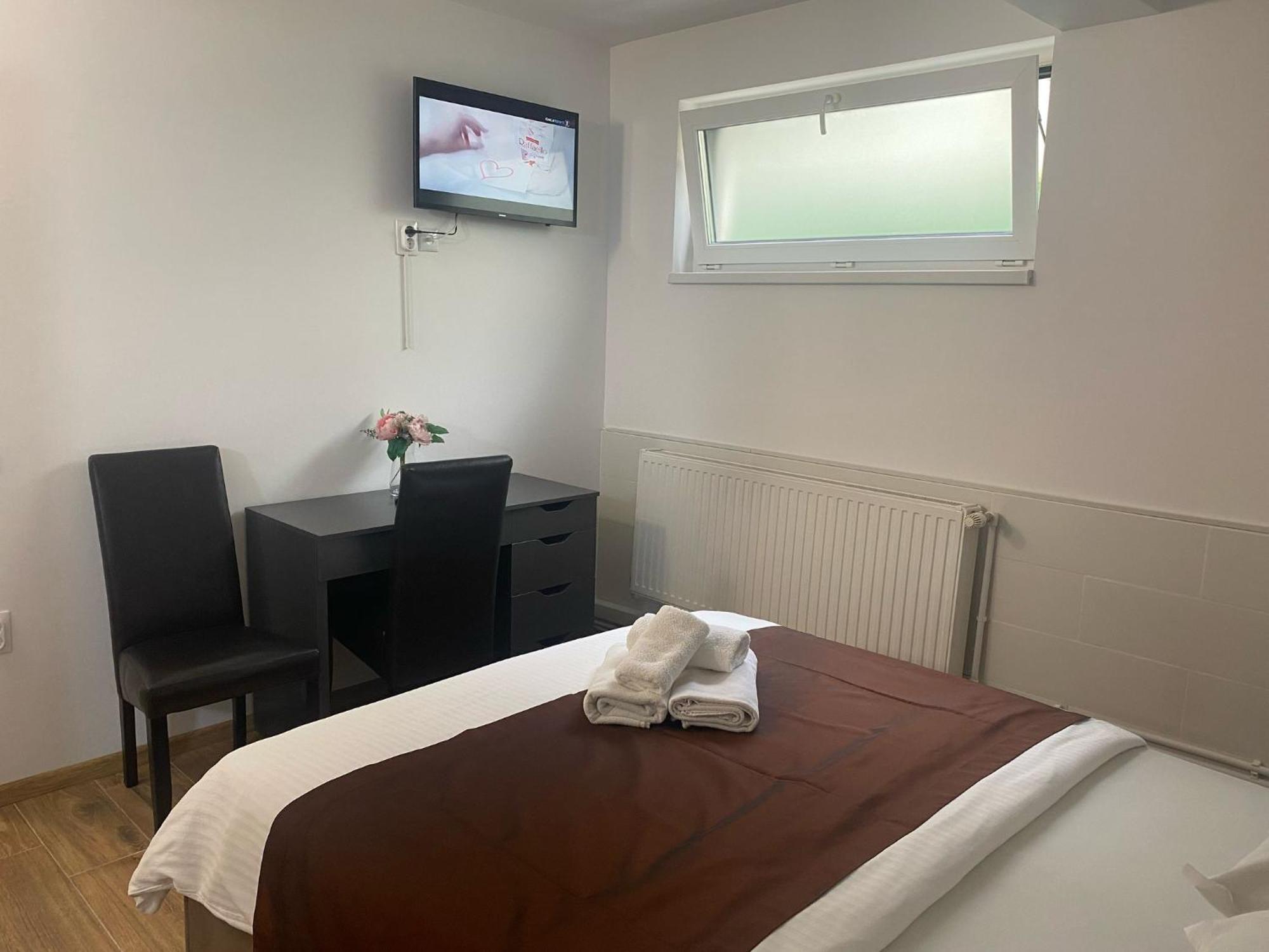 Pension Mora Cluj-Napoca Rum bild